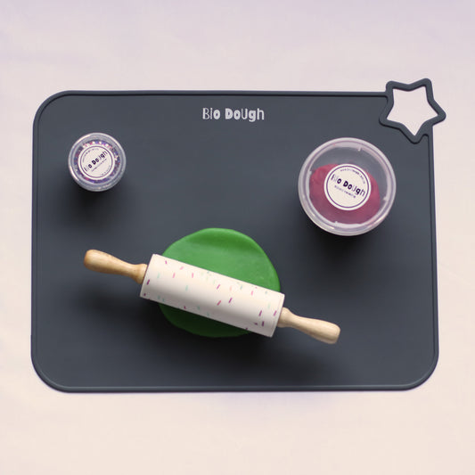 Bio DoUgh Silicone Rolling Pin & Mat Bundle