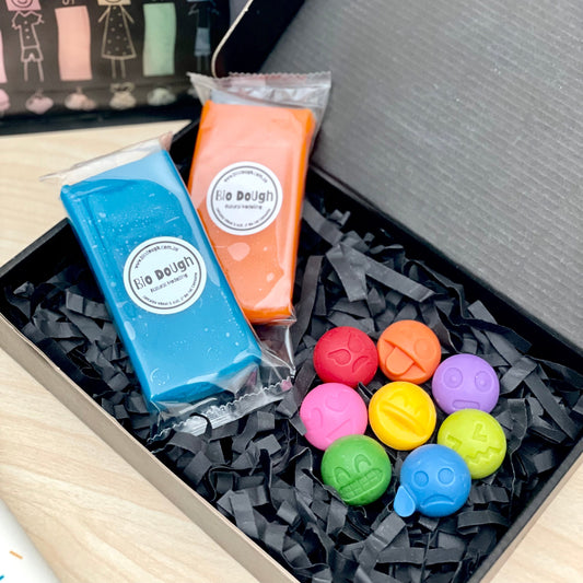 Bio DoUgh Figurines - Emotion Emojis - Orange & Blue