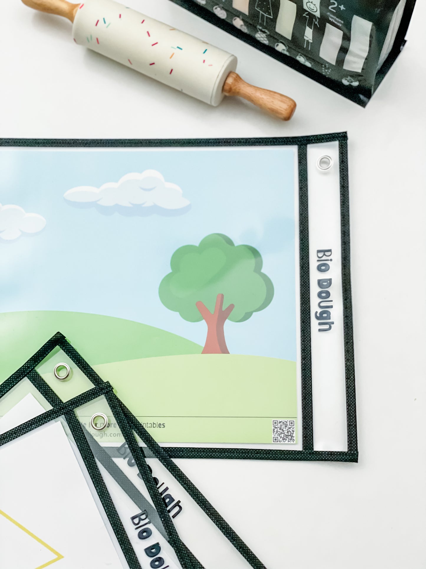 Bio DoUgh Pocket Sleeves flat lay