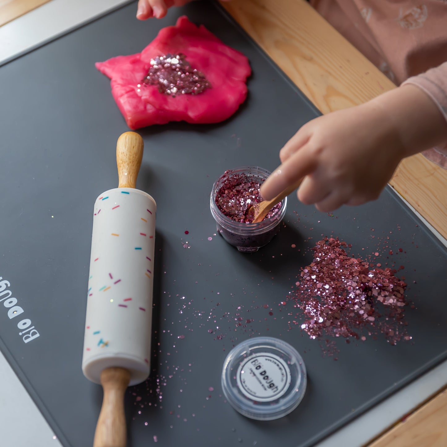 Dusty Pink biodegradable glitter with bamboo spoon, rolling pin and Bio DoUgh mat