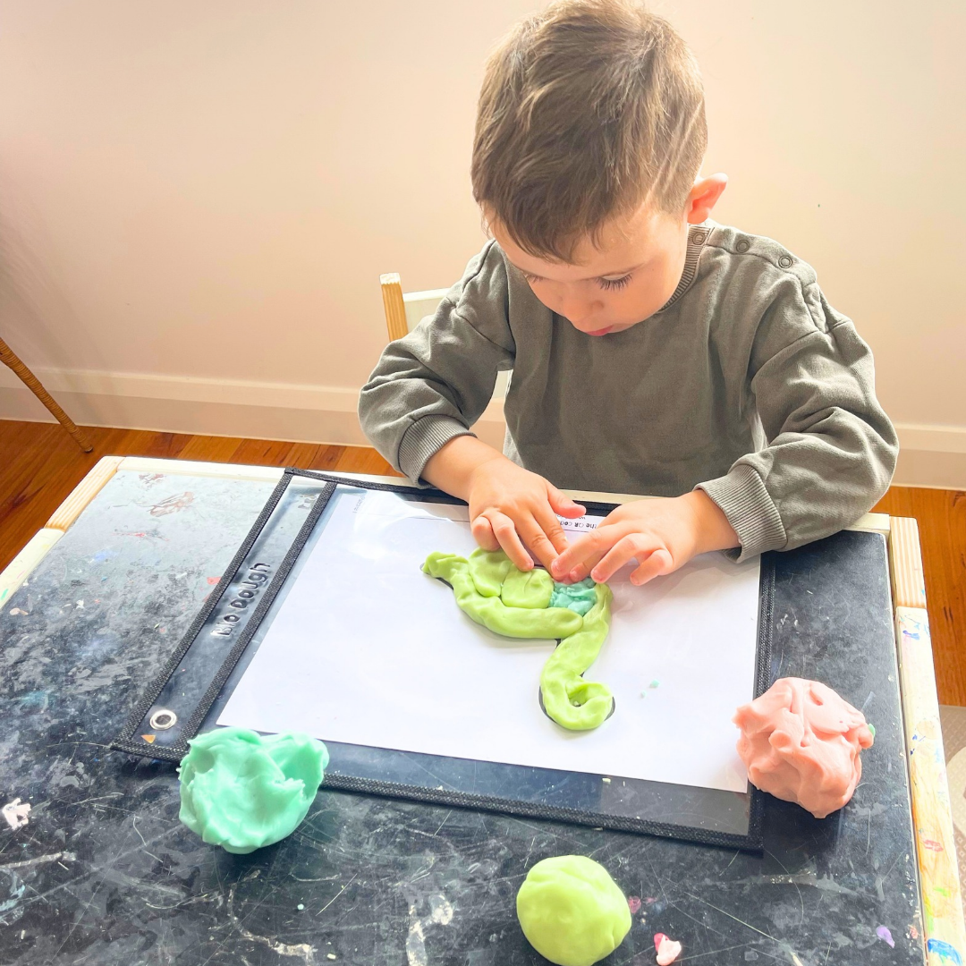 Bio DoUgh Pocket Sleeve Playdough Play to Learn Kit
